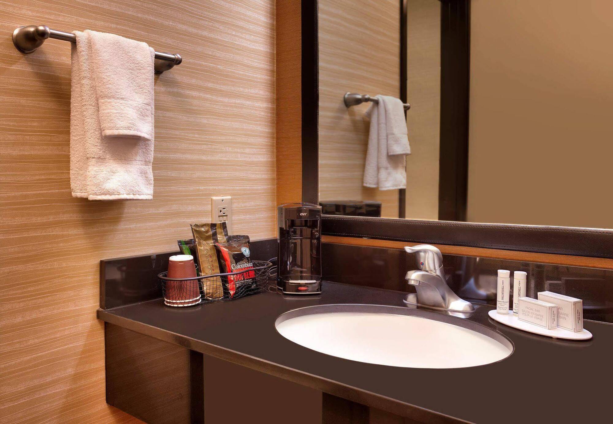 Courtyard By Marriott Salt Lake City Downtown מראה חיצוני תמונה